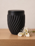 Urne Wellen in Schwarz